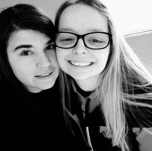 Meet your Posher, Kendra